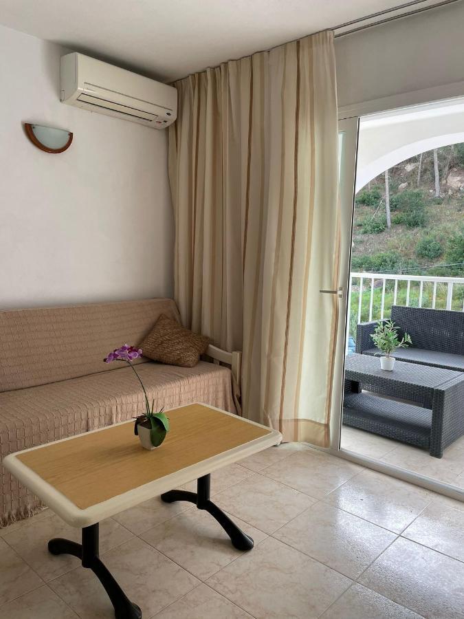 Apartamentos Torres Cardona Cala Llonga  Dış mekan fotoğraf