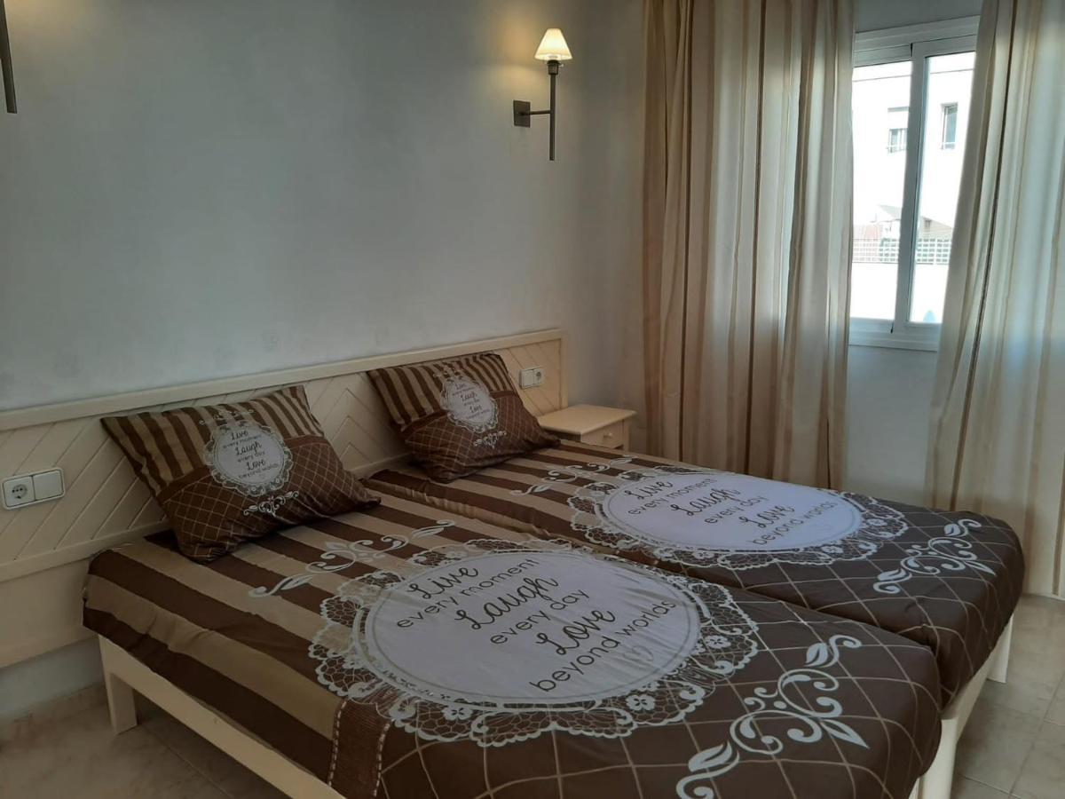 Apartamentos Torres Cardona Cala Llonga  Dış mekan fotoğraf